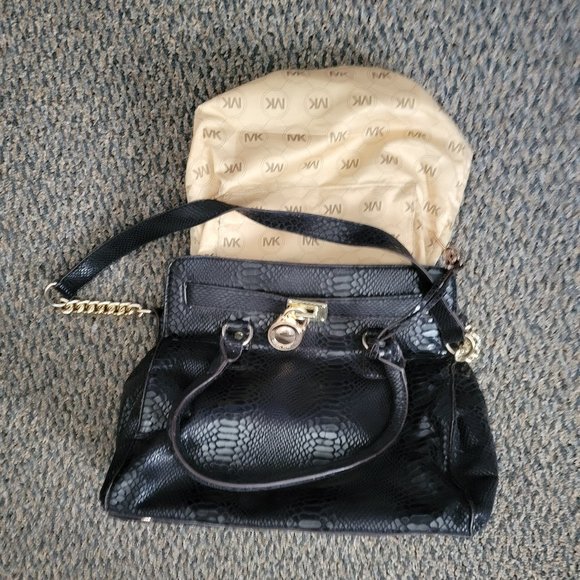 Michael Kors Hamilton Satchel Python Black and Gold Lock and Key - Picture 13 of 16